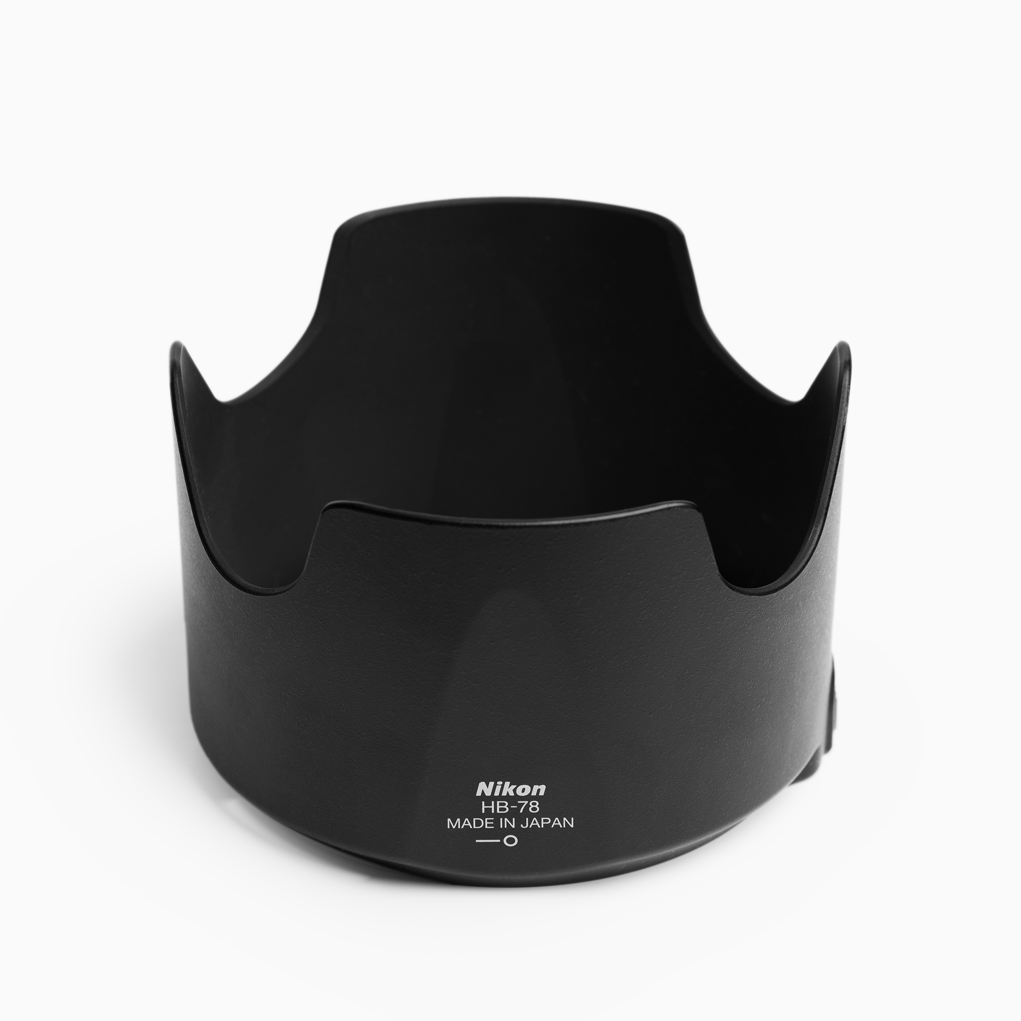 Scalloped Lens Hood